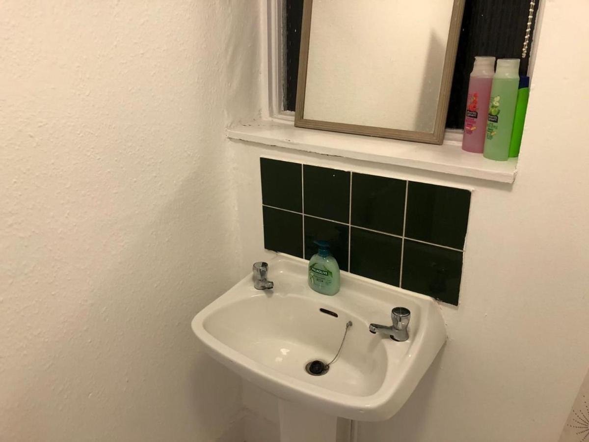 East London 2 Bedroom Apartment Eksteriør bilde