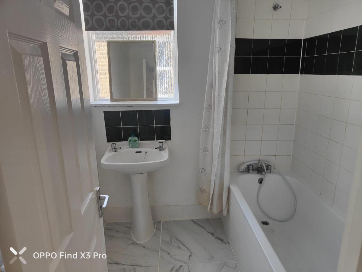 East London 2 Bedroom Apartment Eksteriør bilde